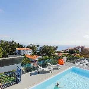 Terrace Mar Apartahotel Funchal (Madeira)
